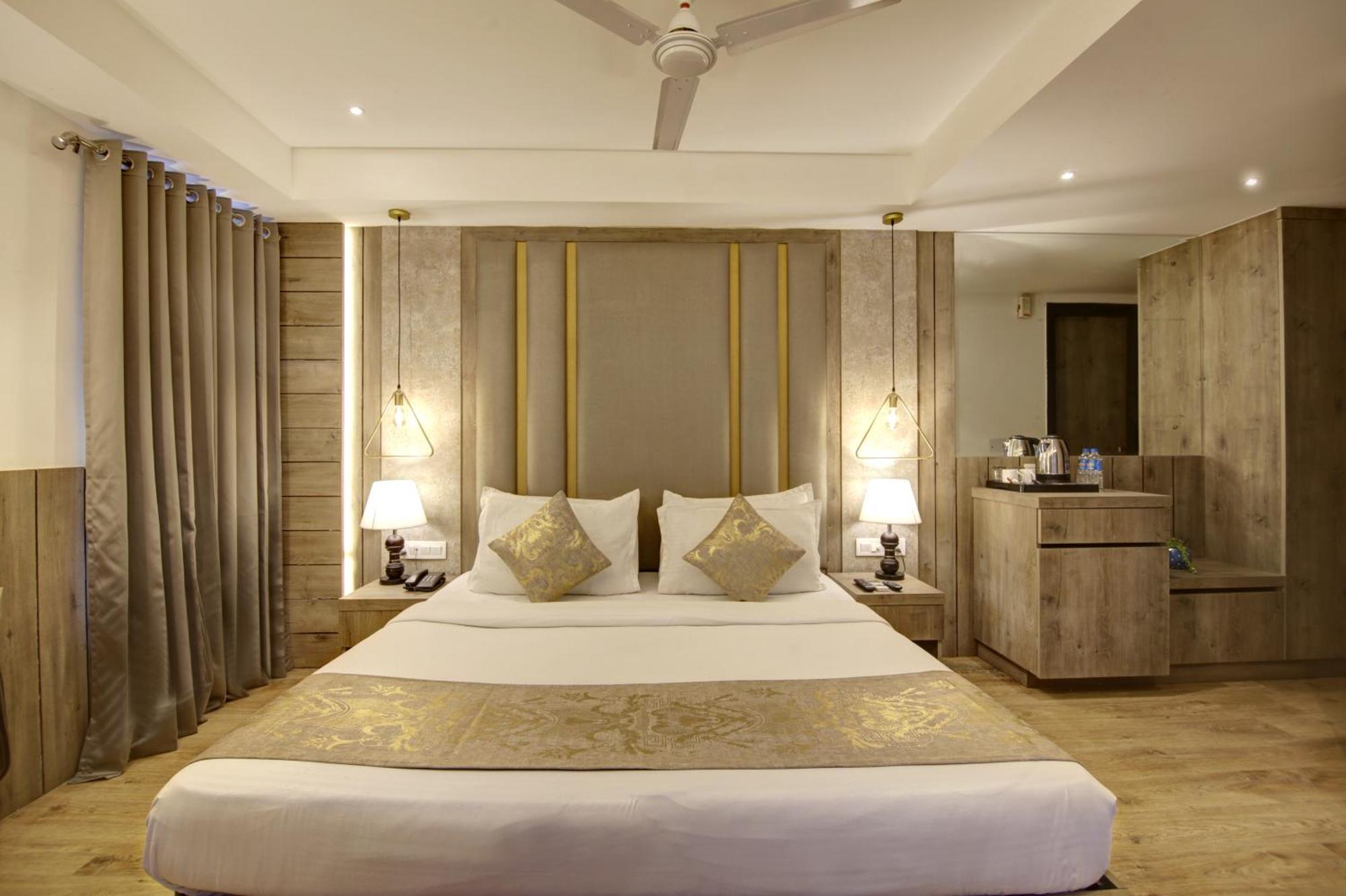 Hotel Town Pallace Inn Patel Nagar New Delhi Esterno foto