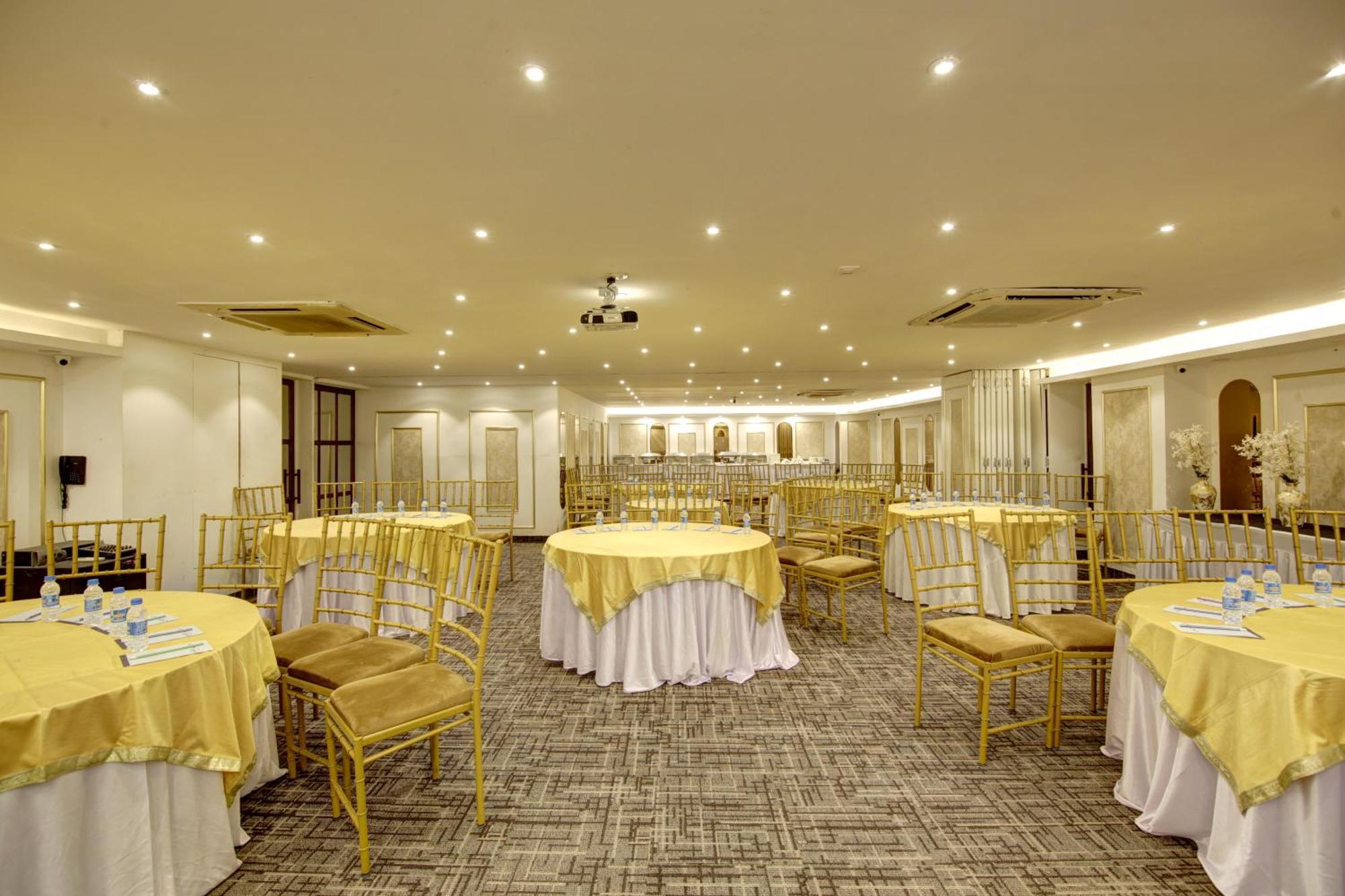 Hotel Town Pallace Inn Patel Nagar New Delhi Esterno foto