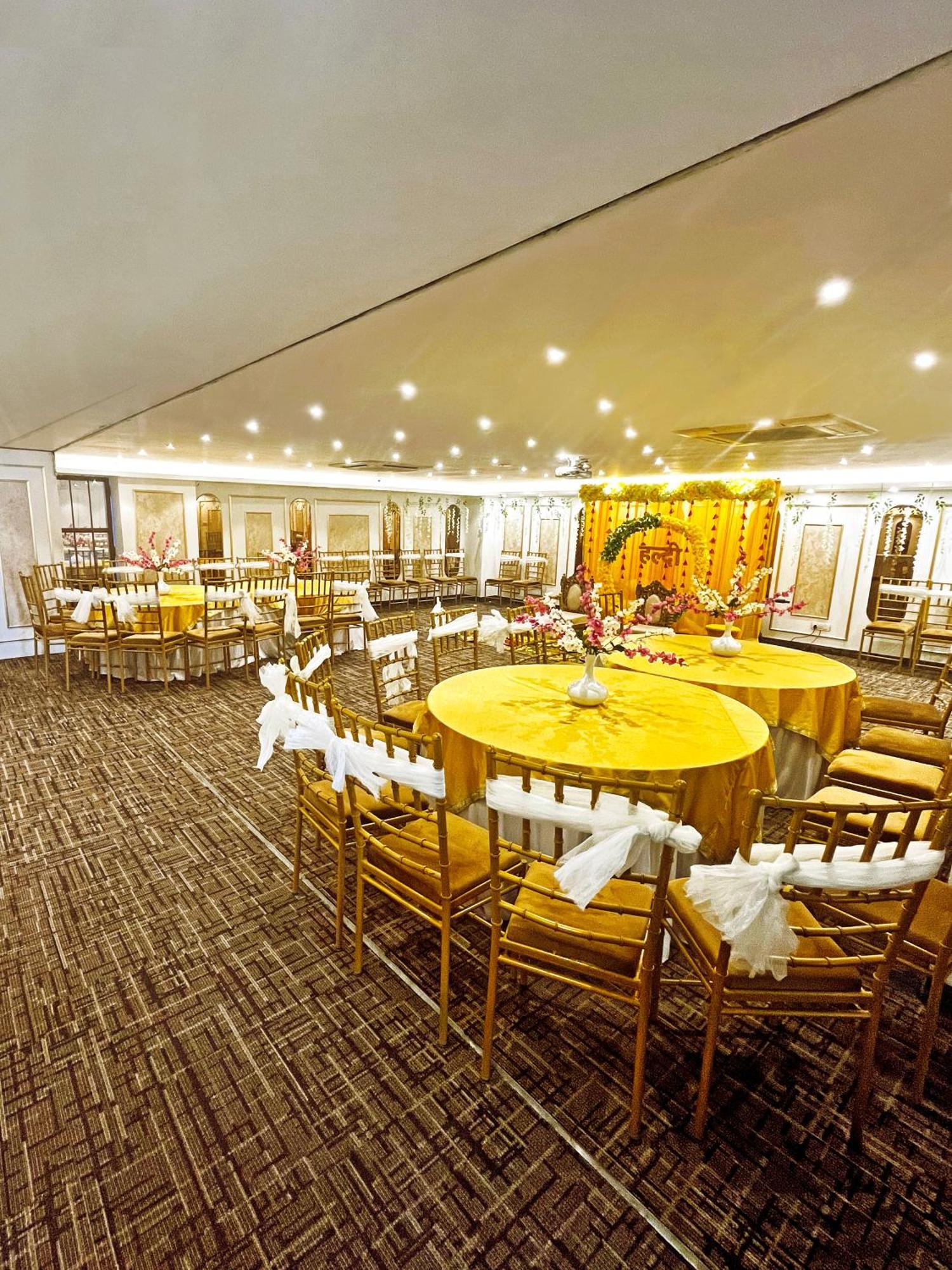 Hotel Town Pallace Inn Patel Nagar New Delhi Esterno foto