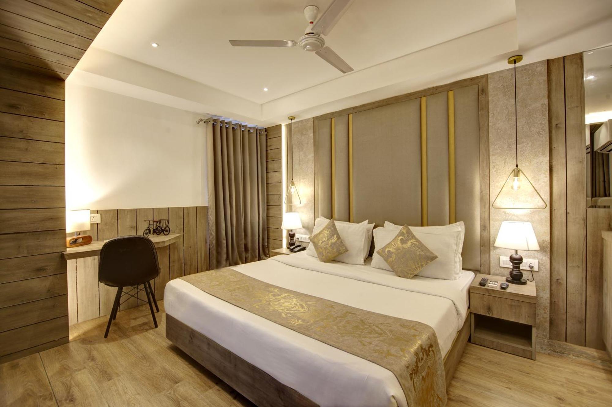 Hotel Town Pallace Inn Patel Nagar New Delhi Esterno foto