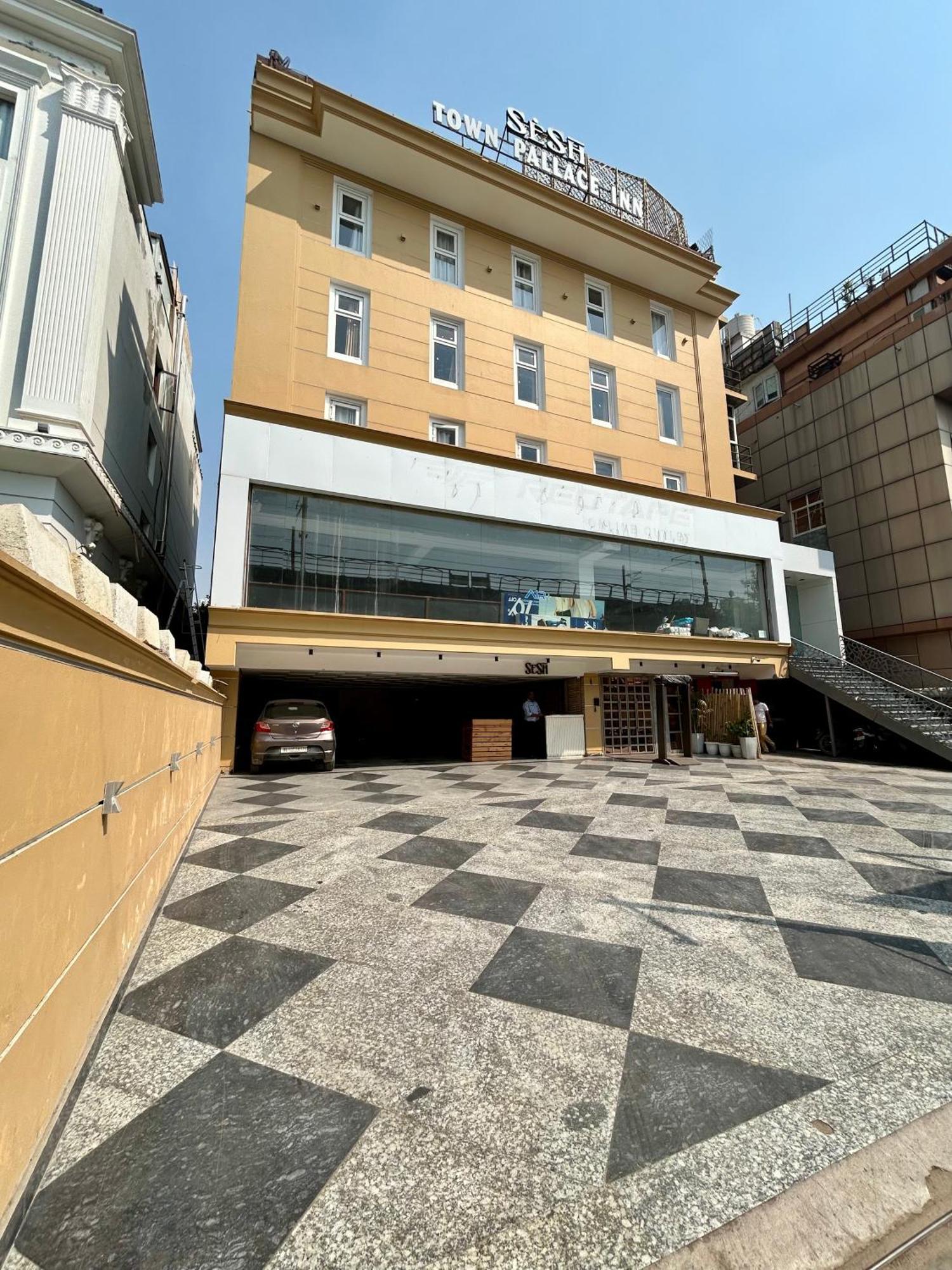 Hotel Town Pallace Inn Patel Nagar New Delhi Esterno foto